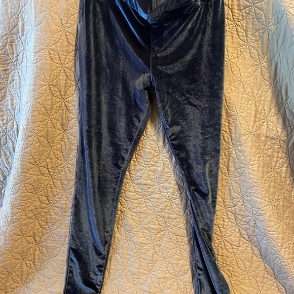 Navy blue woman’s sm leggings - Picture 2 of 3